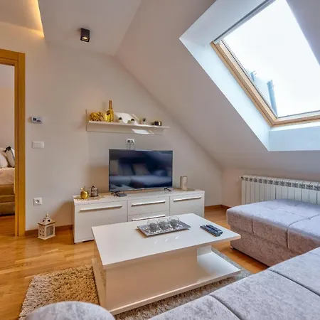 M61 Lux&spa,vila Elsa 2 Apartment