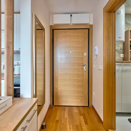 Apartment M61 Lux&spa,vila Elsa 2 *
